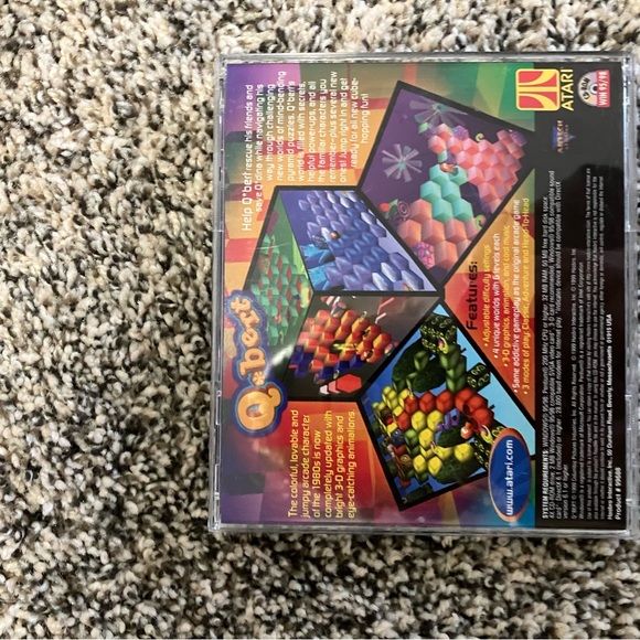 Q*Bert CD-Rom 1999 Windows 95/98 Atari Classic PC Game Qbert - Picture 2 of 2